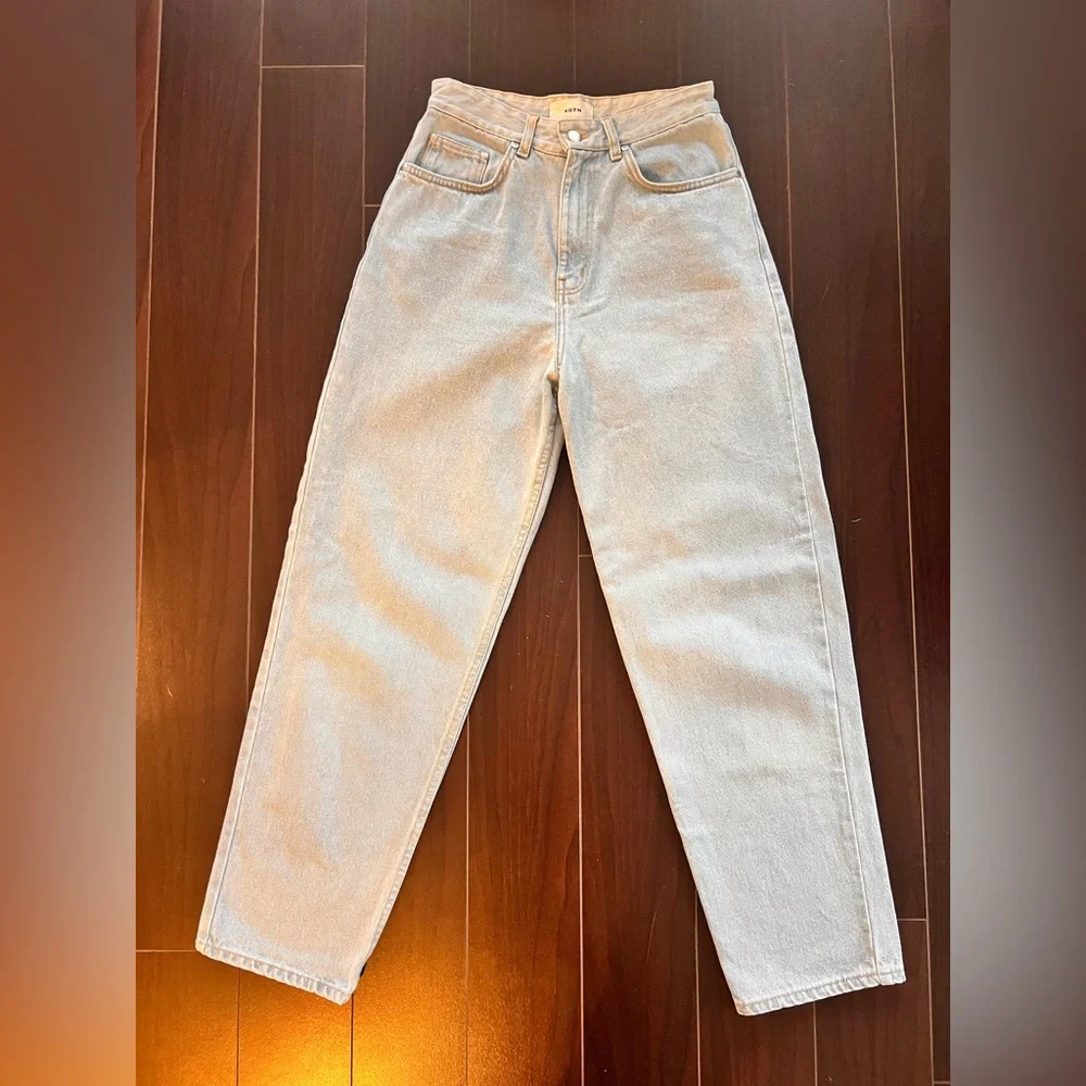 KOTN High Rise Light Wash Women's Jeans - Picture 3 of 7